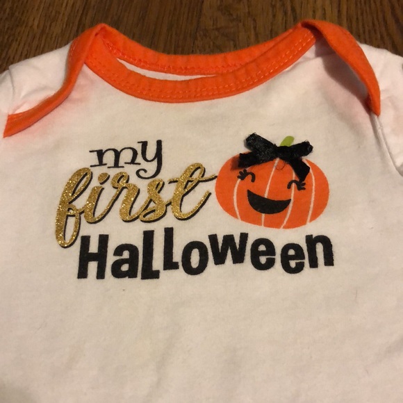 Baby Essentials | My First Halloween Outfit - Picture 4 of 9